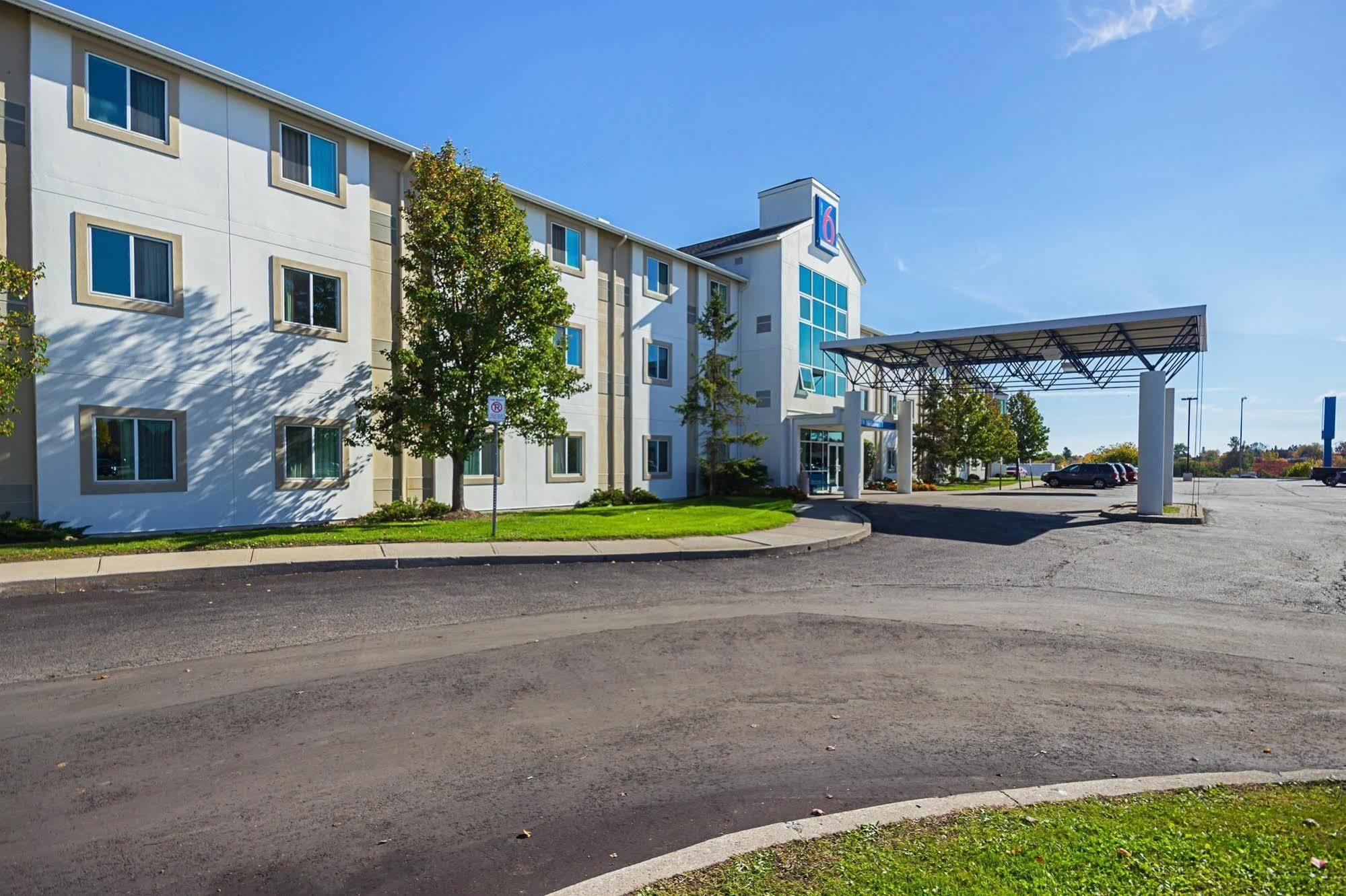 Motel 6-Whitby, On - Toronto East Extérieur photo